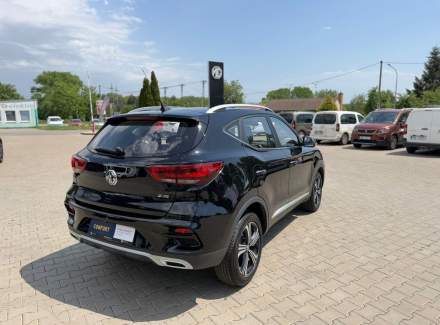 MG - ZS