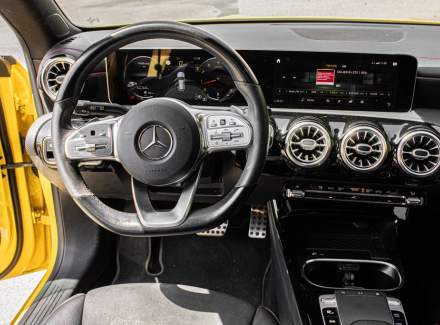 Mercedes-Benz - CLA