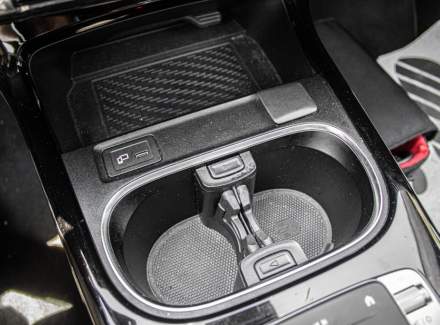 Mercedes-Benz - CLA