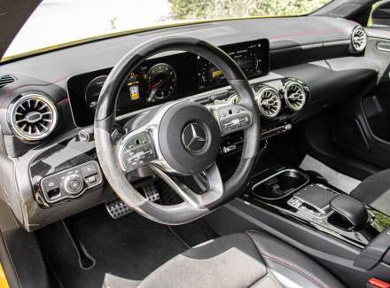 Mercedes-Benz - CLA