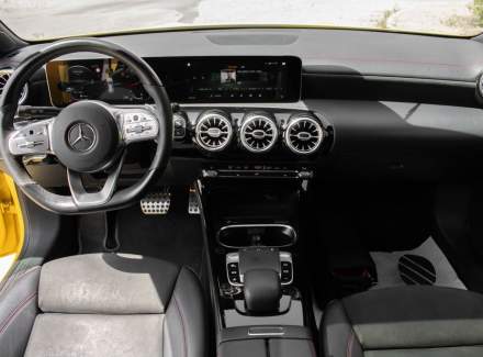 Mercedes-Benz - CLA