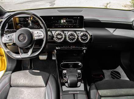 Mercedes-Benz - CLA