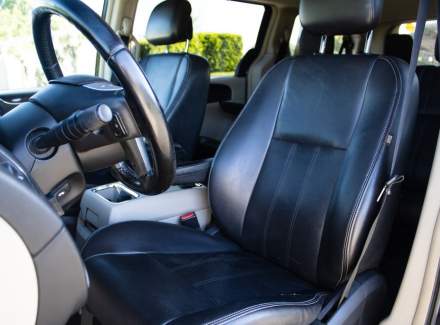 Chrysler - Town & Country