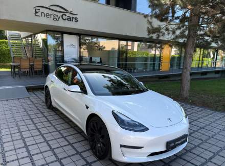 Tesla - Model 3