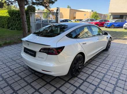 Tesla - Model 3