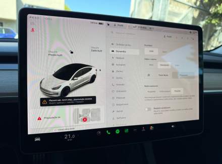 Tesla - Model 3