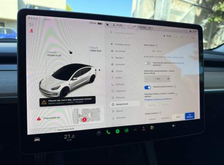 Tesla - Model 3