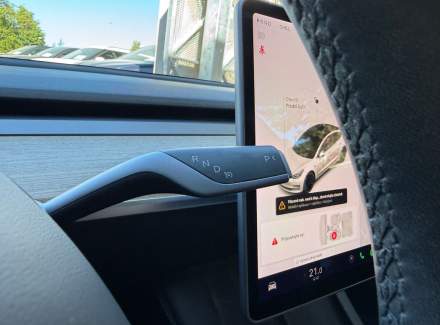 Tesla - Model 3
