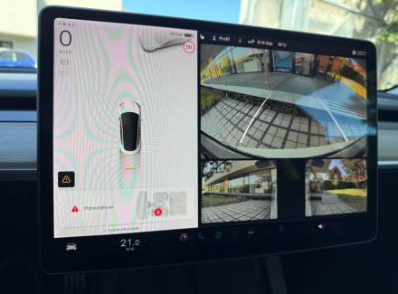 Tesla - Model 3