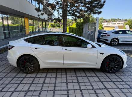 Tesla - Model 3