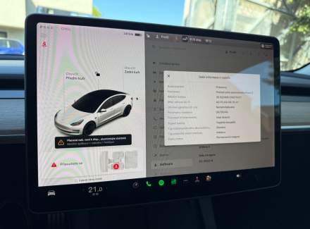 Tesla - Model 3