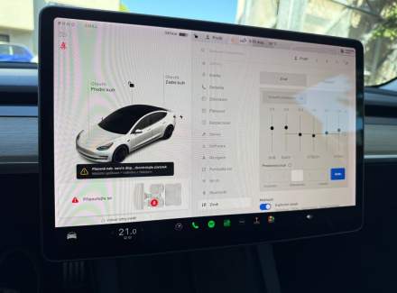 Tesla - Model 3