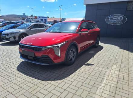 Kia - K4