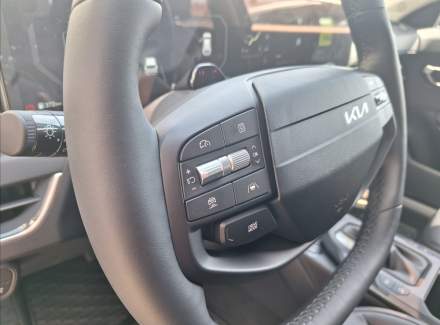 Kia - K4