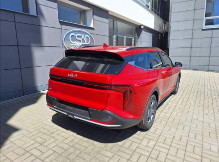 Kia - K4