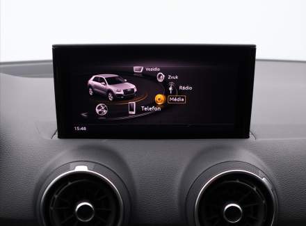 Audi - Q2