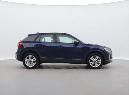 Audi - Q2