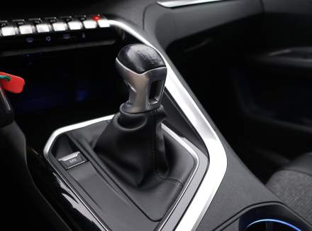 Peugeot - 3008