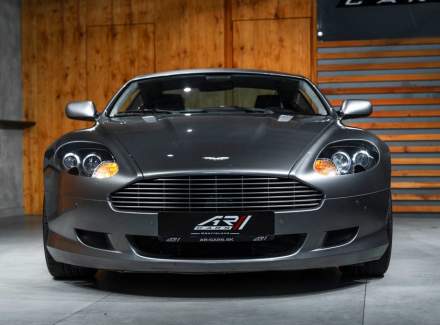 Aston Martin - DB9