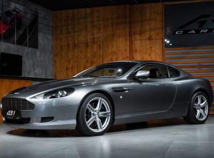 Aston Martin - DB9