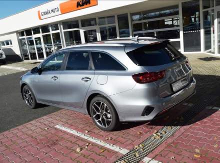 Kia - Cee'd