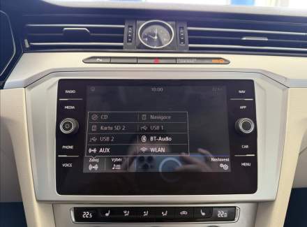 Volkswagen - Passat
