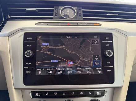 Volkswagen - Passat