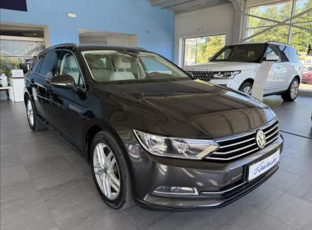 Volkswagen - Passat