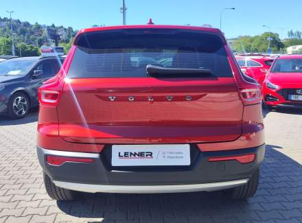 Volvo - XC40