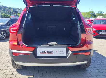 Volvo - XC40