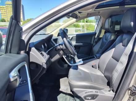 Volvo - XC60
