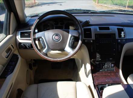 Cadillac - Escalade