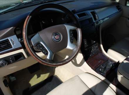 Cadillac - Escalade