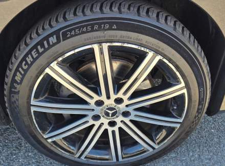 Mercedes-Benz - V-class