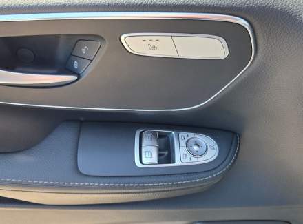 Mercedes-Benz - V-class