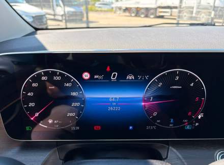 Mercedes-Benz - V-class