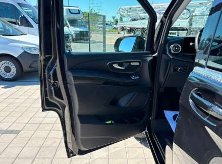 Mercedes-Benz - V-class