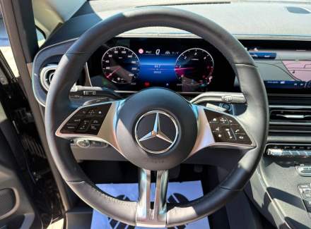 Mercedes-Benz - V-class