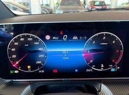 Mercedes-Benz - V-class