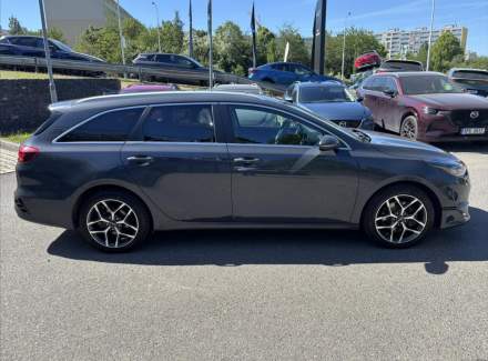 Kia - Cee'd