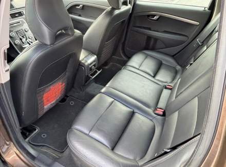 Volvo - XC70