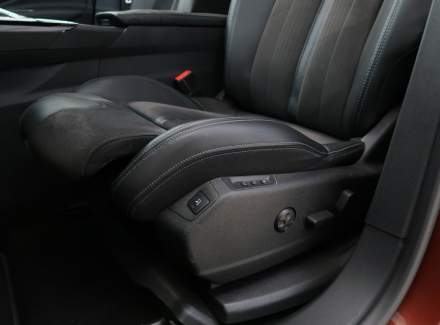 Peugeot - 3008