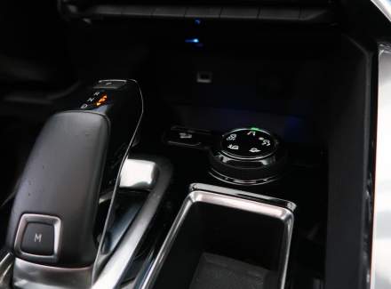 Peugeot - 3008
