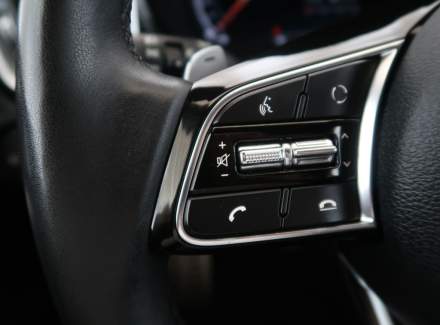 Kia - XCeed