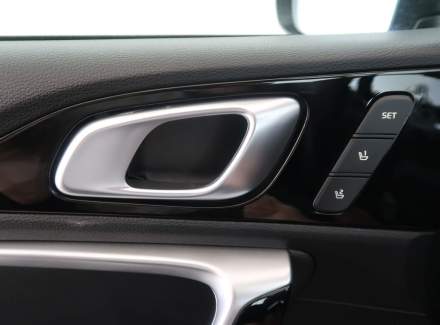 Kia - XCeed