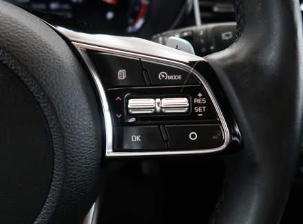 Kia - XCeed
