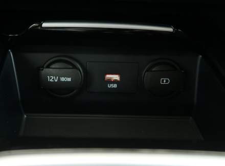 Kia - XCeed