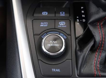 Toyota - RAV 4