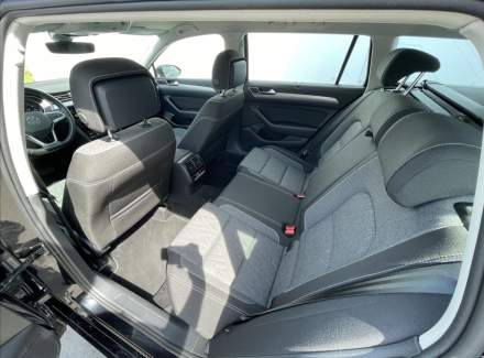 Volkswagen - Passat