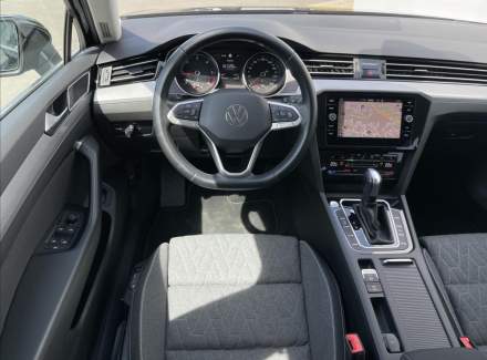 Volkswagen - Passat